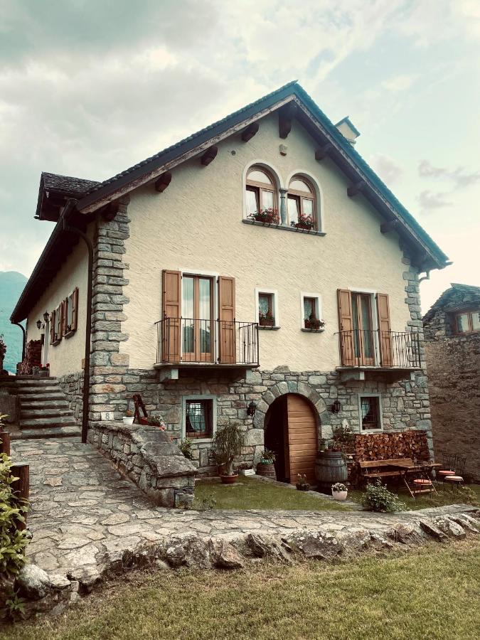 Casa Brencio Acomodação com café da manhã Masera Exterior foto